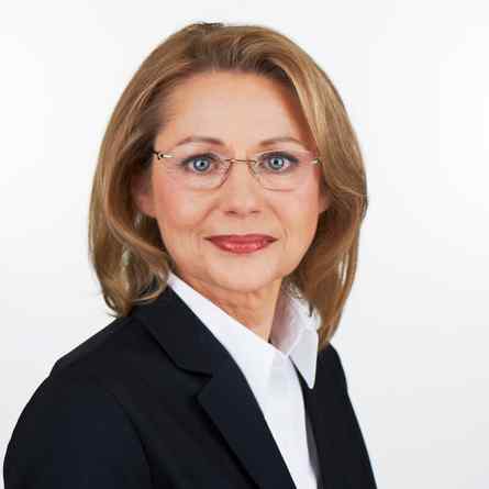 Cornelia Yzer