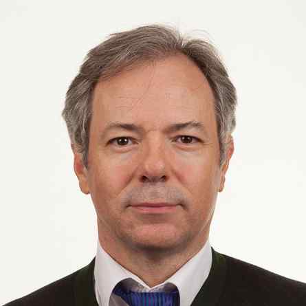 Dr. Michael Adelhardt