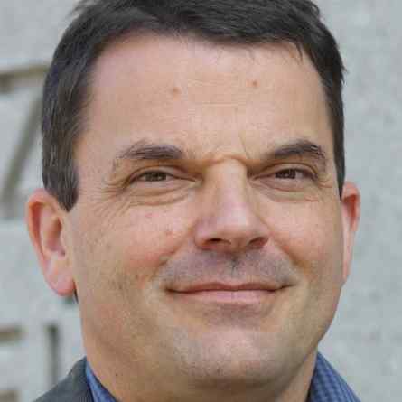 Prof. Dr. Rolf Müller