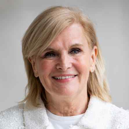 Dr. María Neira