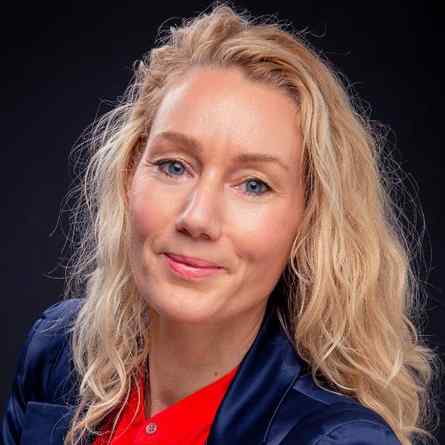 Dr. Anke Witteveen