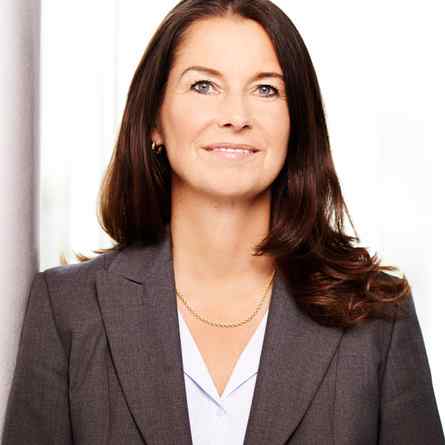 Dr. Birgit König