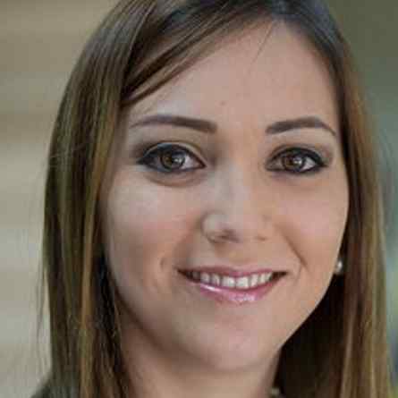 Dr. Verónica Espinosa