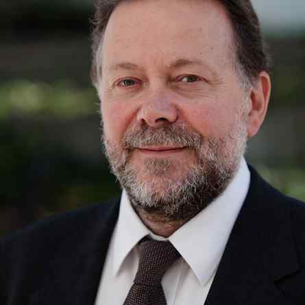 Dr. Peter Taylor