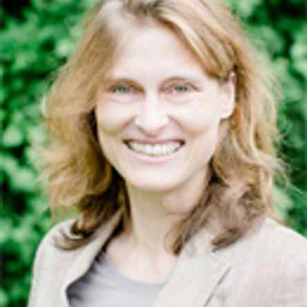Prof. Dr. Eva Rehfuess