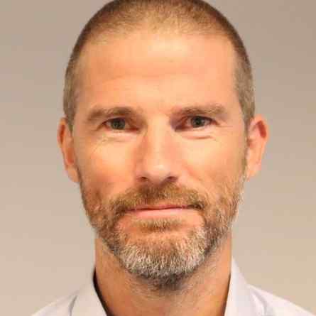 Dr. Bernhard Braune