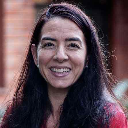 Prof. Dr. Lorena Barberia
