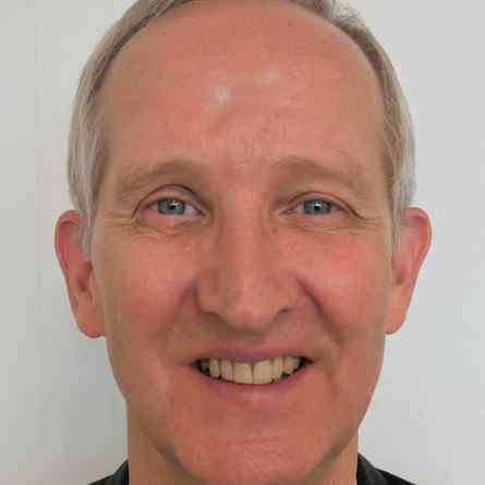 Dr. Bernhard Schwartländer
