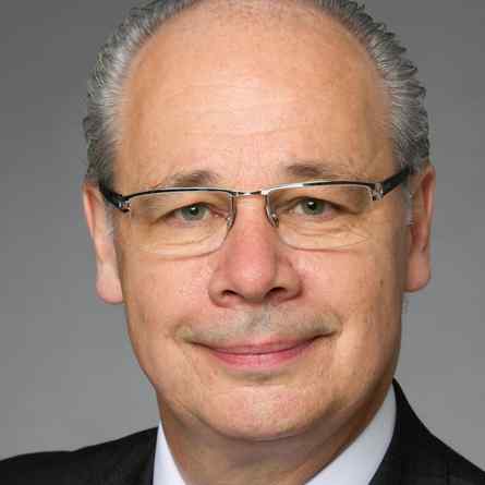Dr. Georg Kippels
