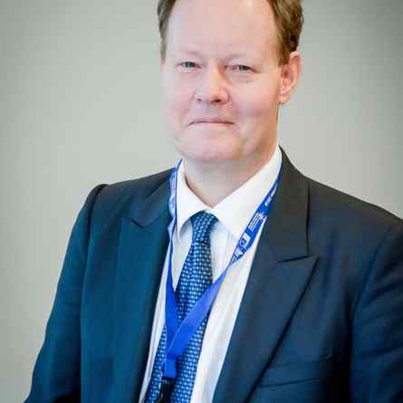 Dr. Johannes Klumpers