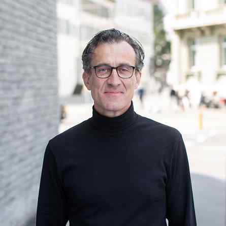 Dr. Stefan Germann