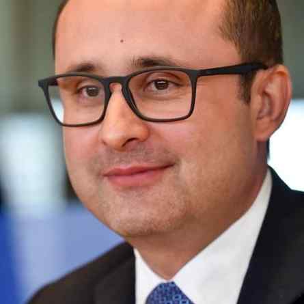 Dr. Cristian-Silviu Bușoi